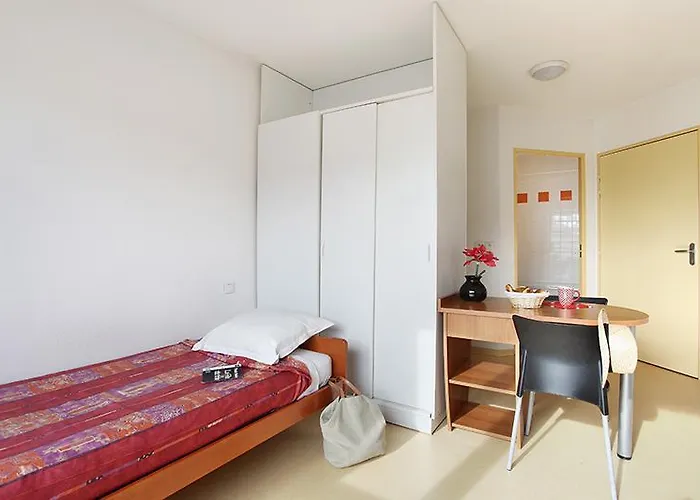 Hotel Neoresid - Le Valencey 3*